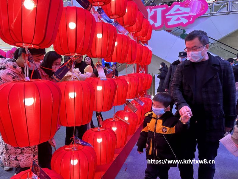 思路零代码、5分钟做个小游戏，被谷歌看中的AI神器真有这么神？